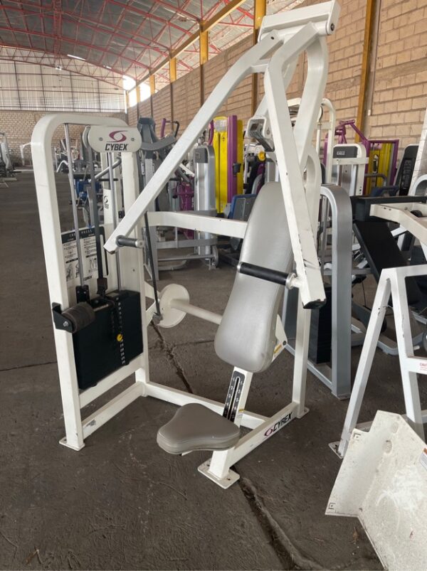 Cybex VR2 Chest Press